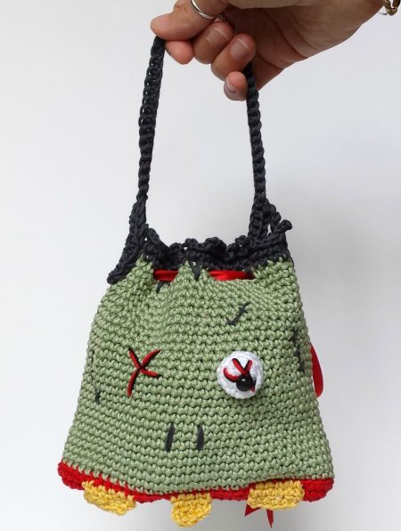 crochet-frankenstein-candy-pouch