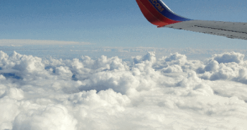 uncinetto in aereo