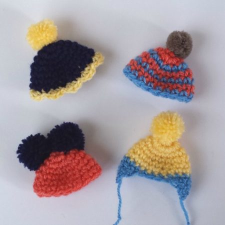 cappellini uncinetto uova pasqua